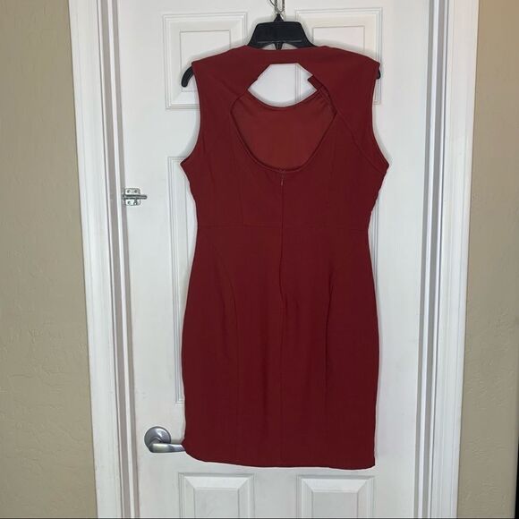 Kardashian Kollection Neck Pleating Dress Size XL Wine Colored - Picture 8 of 9